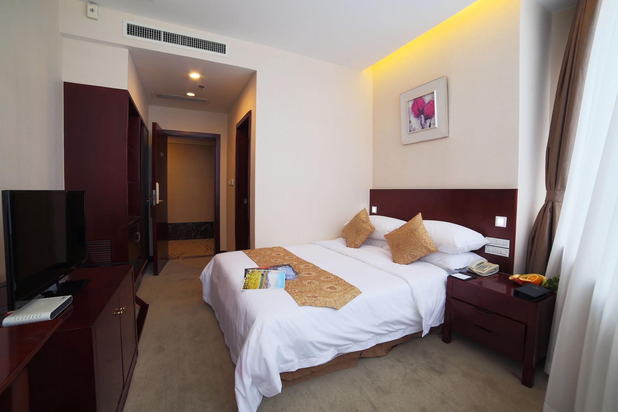 Panda Jinling Grand Hotel Нанкин Екстериор снимка